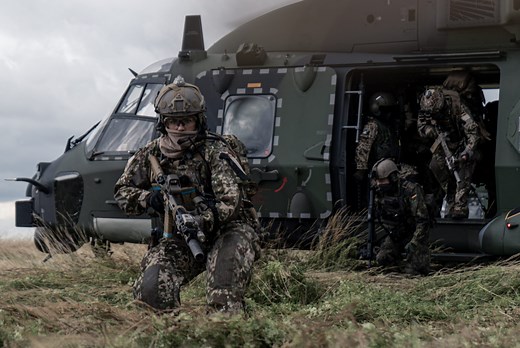POTD: German Special Forces with the Heckler & Koch G95