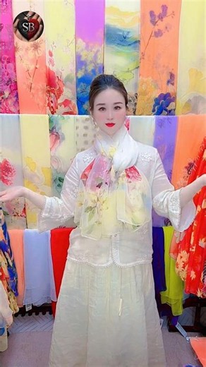 how to use big scarf in different ways! ways to wearing a silk scarf around your neck💖 #scarfing