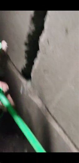 Bathroom piping water � | Staron Major