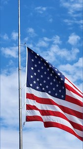 When is the president allowed to lower US flags?