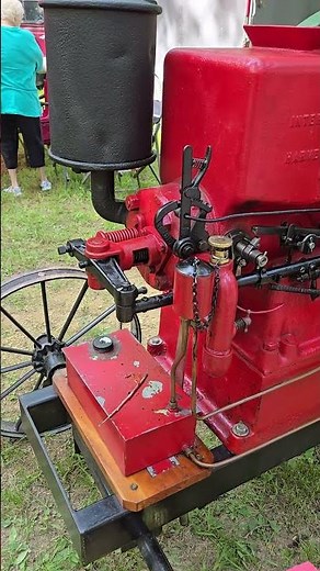 1912 International Hit & Miss engine Running 4HP