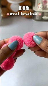 Diy woolen keychain idea 💡😜 / how to make handmade keychain at home with the help of wool