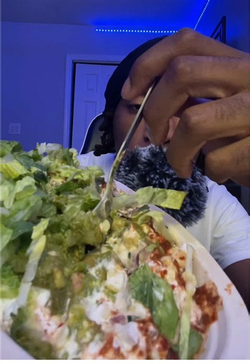 ASMR Chipotle Mukbang With Music (Fast And Aggressive) #asmr #asmrvideo #lofiasmr #asmrsounds #asmrtiktok