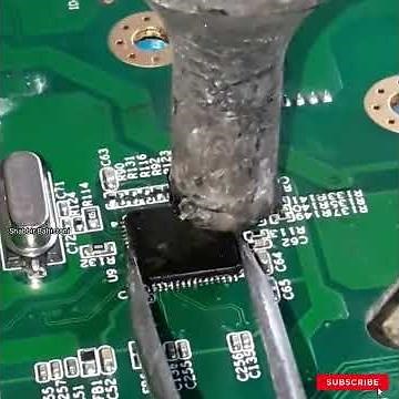 how to Remove micro chip from circuit Board