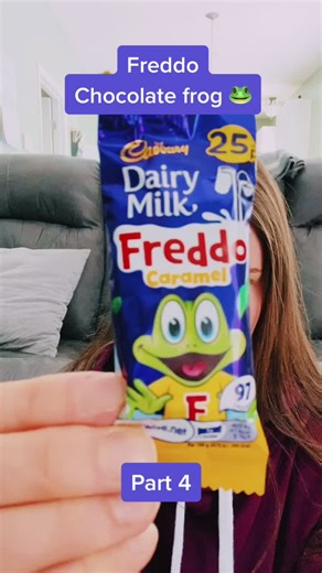 Trying Freddo chocolate frog! 🐸 where are my fellow Harry Potter fans at⚡️#britishtok #unitedkingdom #fredo #harrypotter #harrypottertiktok #fyp