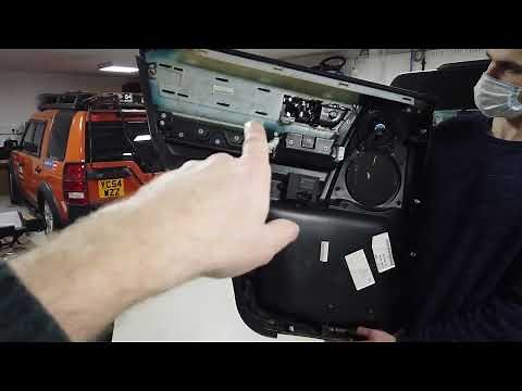 Land Rover Discovery 4 / LR4 Rear Back Door Card Interior Panel Removal