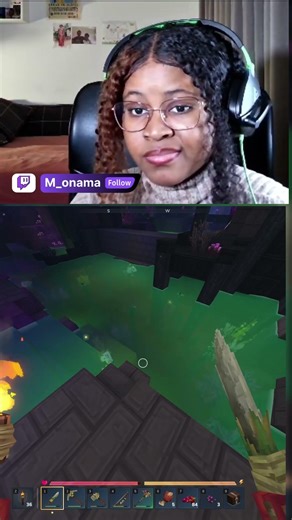 Attaque surprise sous l'eau : m_onama face à un crapaud et des piranhas !