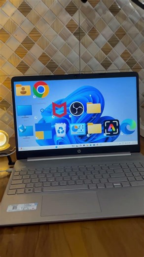 How To Resize Desktop Icons on Laptop 💻⚡ | Shortcut Trick