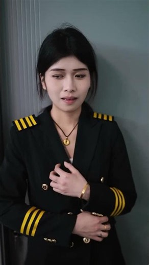 女狱长这下一饱眼福了#shorts #监狱长