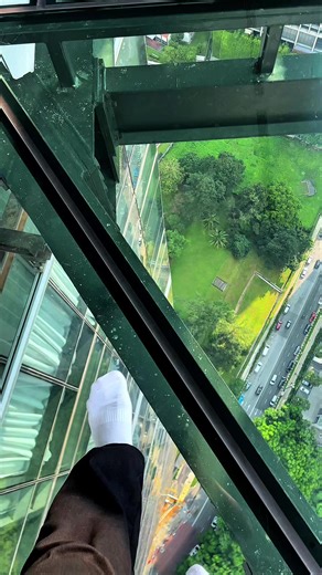KL Skydeck: Fearless Walk Above Kuala Lumpur Skyline