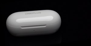 1.6K views · 17 reactions | Namnet är Z... Buds Z. #OnePlusBudsZ  https://www.oneplus.com/se | OnePlus | Facebook