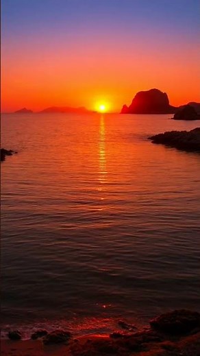 This Pink Sand Beach in Greece Feels Unreal 🇬🇷 | Elafonissi 4K Mediterranean Escape 🌅