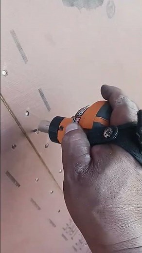 How to use a palm nailer!👀