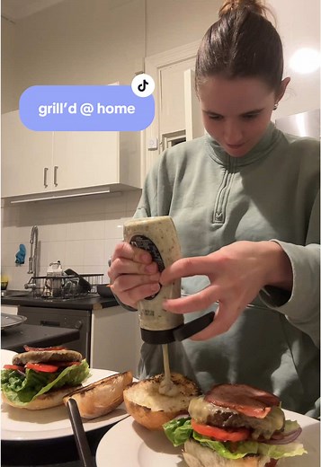 @Grill’d burgers @ home. Verdict: not any cheaper or any more convenient than buying in store but still a fun dinner to make 💖💖