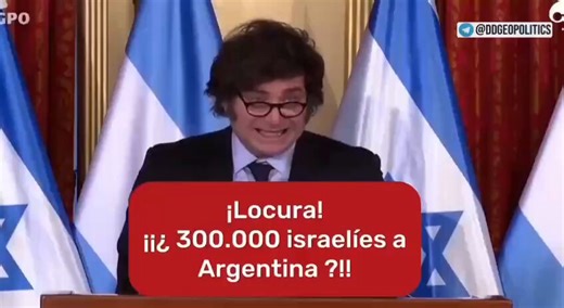 AL FINAL ERA CIERTOA los argentinos les van a meter de facto un Estado judío dentro de la misma Argentina en la Patagonia del tamaño 3 veces Gaza y 5 veces Buenos Aires con educación, sanidad y seguridad independiente.Milei se acaba de convertir en el máximo traidor de la historia de Argentina.La Patagonia proyectada por el sionista Herzl se ha hecho realidad.Ahora se entienden los incendios, los “turistas” analizando el terreno, los vuelos directos, las pensiones a pagar a israelíes… es algo qu