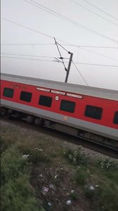 ये जो रेलगाड़ियों जाती है 🚂🚃 #viralvideo #shorts