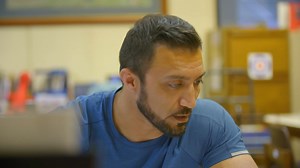 Paul Beban and Kawa Mawlayee delve into a mysterious UFO incident, meeting an eyewitness who shares their extraordinary story. #Contact Watch full episodes on discovery : https://bit.ly/3HfHr6e | Love Science