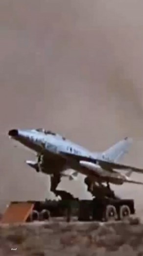 @uufzy on Instagram: "F-100D Super Sabre taking off using zero-length launch system in the 1950s 🚀 #aviation #aircraft #airplane #plane #fighterjet #f100 #f100supersabre #f100dsupersabre #sabre #supersabre #zerolengthtakeoff"