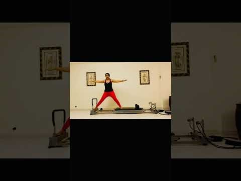 Pilates Reformer: Standing Side Splits