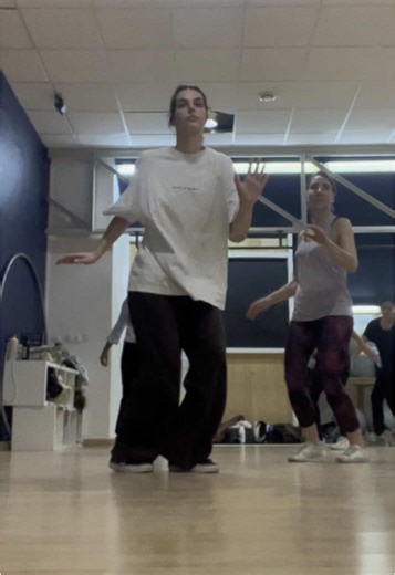 Energetic Dancehall Choreography Tutorial