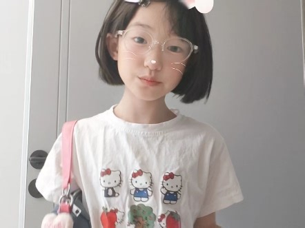 【svusaK小莓】最新视频来袭，快来看看吧！
