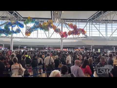 03-19-2026 Houston, TX - 2-3 Hour TSA Line at IAH Airport