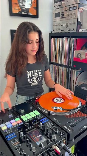 Testing Technics Lamborghini turntable 🚀 #djmichelle #technics #scratching #scratchdj #scratch