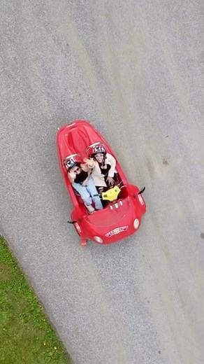 Nayla P on Instagram: "Strasburg scooters tours recorreriendo Lancaster, Pa 📍 246 N Decatur St Strasburg, PA 🎟️ Bridges & Brunch tour 💰 $190 dollares #lancaster #strasburgscooters #lancasterpa #pennsylvania #todopennsylvania #tour"