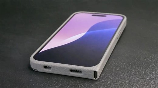 This Phone Case Lets Older iPhones Connect Via USB-C