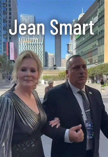 Fresh off her Emmy win for Hacks, Jean Smart proved why she’s a true class act. She graciously stopped for fans, photos and interviews, telling us she still keeps in touch with her Designing Women castmates and is actually neighbors with Annie Potts! She also shared her concerns about AI, all while remaining incredibly attentive to everyone around her. An absolute legend and one of the nicest in Hollywood.
