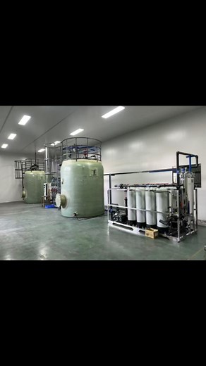 Breaking Through the Purity Limit: Unveiling the Core Technology of Ultra-Pure Water Systems Purity is our sole pursuit. Our ultrapure water system adopts a modular design and undergoes a four-stage deep purification process to ensure that every drop of water produced meets laboratory-grade/electronic-grade standards. 1. Pretreatment system: Effectively removes sediment, residual chlorine, and colloids, protecting core components and extending their lifespan. 2. Reverse Osmosis (RO) unit: Remove