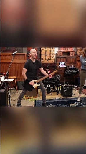 Somebody Told Me (The Killers) LIVE Stage Cover