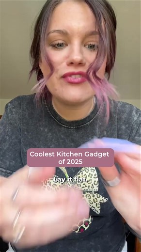 Kitchen clutter shouldn’t be part of your day. You don’t need 6 measuring spoons – just this one. 🥇 #1 bestselling kitchen gadget on TikTok Shop 🥄 3-in-1 design 📏 Only 0.1" thin - stores anywhere 🧼 Wipes clean instantly 🧲 Magnetic (lives on your fridge) 🥞 Scoop spread thick ingredients 💧 For both wet & dry 🏺 Fits small jars 🌎250,000 customers globally. Patented Design. Zero clutter. Tap to see why the internet is obsessed. | Polygons Design