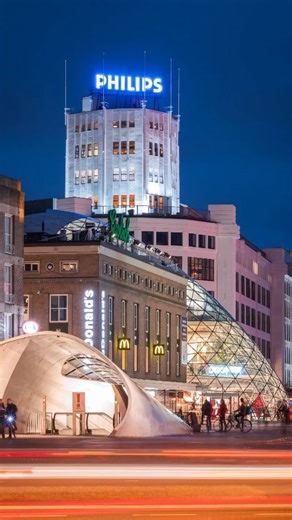 The city of lights,technology, and design 👌. This is EINDHOVEN, NETHERLANDS 🇳🇱. Don't miss 📌Philips Museum when you visit Eindhoven,it's located in the heart of the city, where you can learn about old and new technology interactively. 📌Grande Cafe De Lichttoren. ☕️🍽 . lt's one of the best restaurants in the city. Check it out when you visit Eindhoven #EINDHOVEN #Netherlands #holland #dutch #videography #photography #beautifulMoments #beautifulplaces #Locals #travelers #DreamDestinations #E