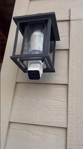 WYZE Bulb Cam Security Camera, 2K HD Outdoor Light Bulb Camera, Color Night Vision, Dimmable LED Bul