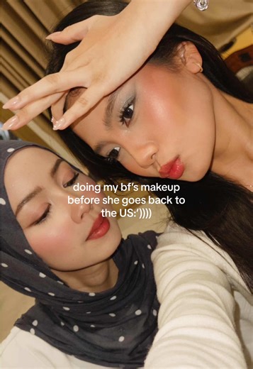 Makeup Tutorial for Friends: Final Look Revealed