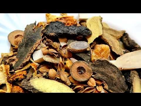 Chinese Herbs: Preparing Traditional Chinese Herbal Medicine Tea Drink | TCM Herbalist Remedy
