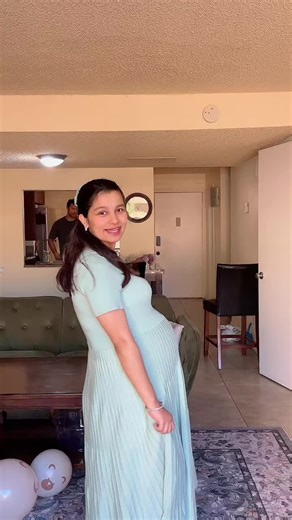 Piche to dekho!!😂😂🤭 @Pramesh Pudasaini ??🥲 #pregnant #pregnancytiktok #pregnantdance #pregnancydance #babyshower