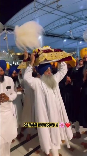 Dhan Dhan Guru Ramdas Ji Night Darshan | Peaceful Vibes at Golden Temple #viral #viralvideo #trend