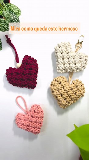 belleza macramé | Corazón hermoso hecho en macramé. Arte manual que te encantará Aprende este bello arte paso a paso y de la mano de un experto, si quieres... | Instagram