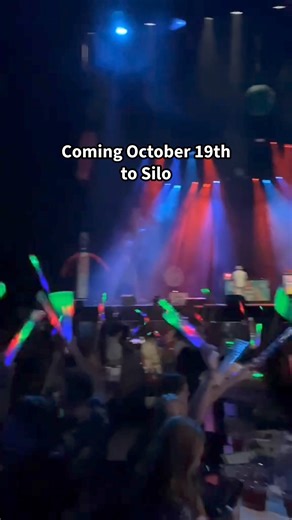 𝐃𝐀𝐋𝐋𝐀𝐒! 𝗛𝗲𝗮𝗿 𝘆𝗼𝘂𝗿 𝗳𝗮𝘃𝗼𝘂𝗿𝗶𝘁𝗲 𝘀𝗼𝗻𝗴𝘀 𝗳𝗿𝗼𝗺 𝗧𝗮𝘆𝗹𝗼𝗿 𝗦𝘄𝗶𝗳𝘁, 𝗕𝗲𝘆𝗼𝗻𝗰𝗲, 𝗕𝗿𝗶𝘁𝗻𝗲𝘆 𝗦𝗽𝗲𝗮𝗿𝘀 𝗮𝗻𝗱 𝗺𝗮𝗻𝘆 𝗺𝗼𝗿𝗲 𝗮𝘁 𝗦𝗶𝗹𝗼! 🎉🍻 3️⃣ Rounds of Wild Bingo 🎤 Comedian Presenters 🎶 The best 90s/20s Music 💃🏽 Dancing on Tables 🪩 Rave Rounds 🍻 Lip-Sync Battles 🏖️ Weird and Marvelous Prizes (including a vacation) ❇️Grab your ticket now before it's too late: https://us.bingoloco.com/dallas | Bingo Loco