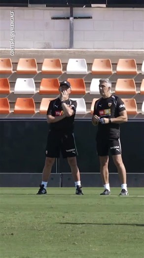 ¡AGUIRRE YA PONE MANOS A LA OBRA CON EL VALENCIA! 🦇🔥