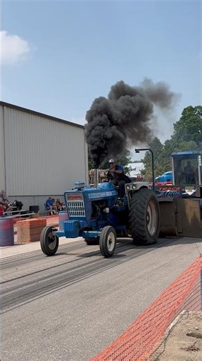 Blacktop Tractor Pulling?? #tractorpulling
