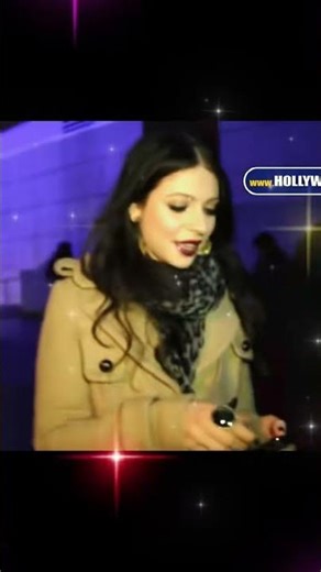 Michelle & fans & paparazzi #michelletrachtenberg #michelletrachtenbergedit