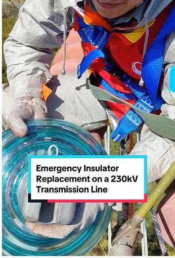“Emergency Insulator Replacement on a 230kV Transmission Line ⚡️” #Insulator #PowerLineRepair #PowerGrid #DidYouKnow #FYP