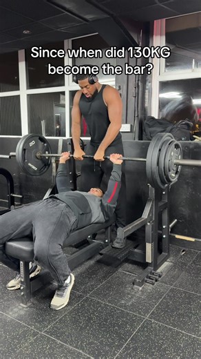 Bench Pressing 130KG: Setting New Standards in the Gym