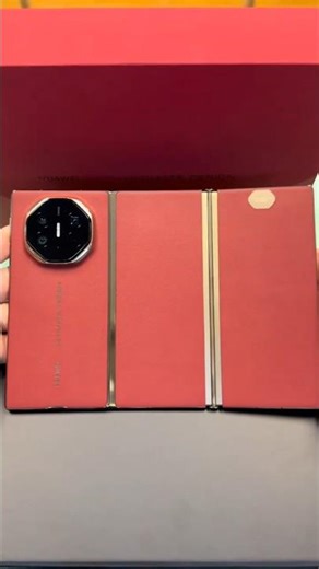 Huawei Mate XTs Tri-Fold Ultimate Design 5G Smartphone