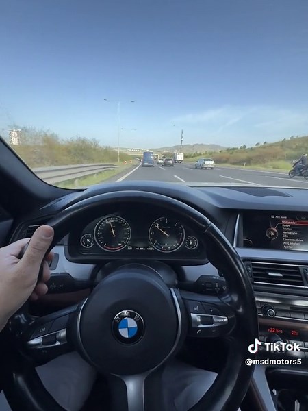 Msd MOTORS (@msdmotors5) adlı kullanıcının orijinal ses - 𝐌𝐞𝐊𝐚𝐍𝐬𝐈𝐙 ile oluşturduğu videoları