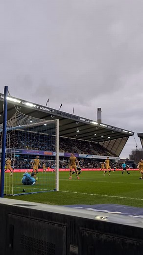 🦁 Special moments with the fans! #Millwall | Millwall Football Club