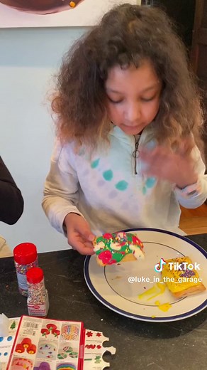 DIY 3D Printed Pop Tart Cutter Maker - Try It at Home!